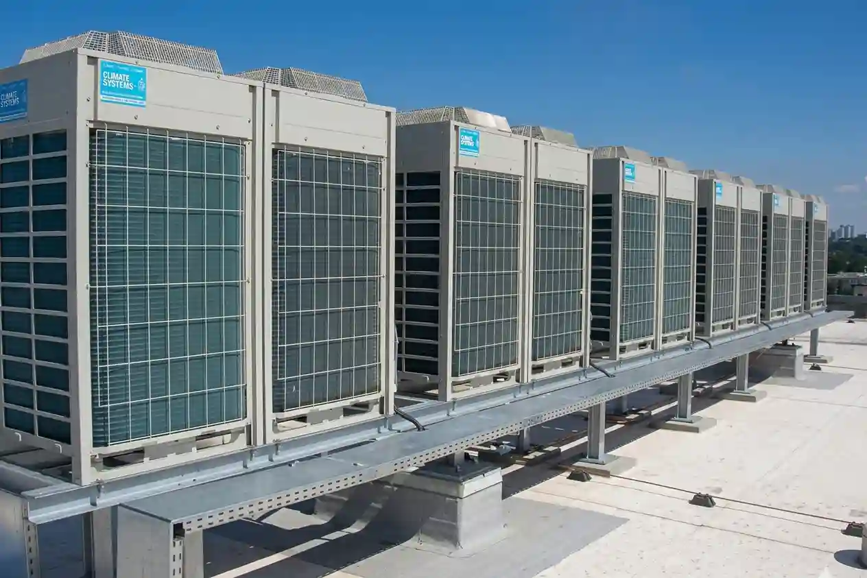 Rooftop VRF air conditioning units installed for commercial HVAC cooling and energy-efficient climate control systems.